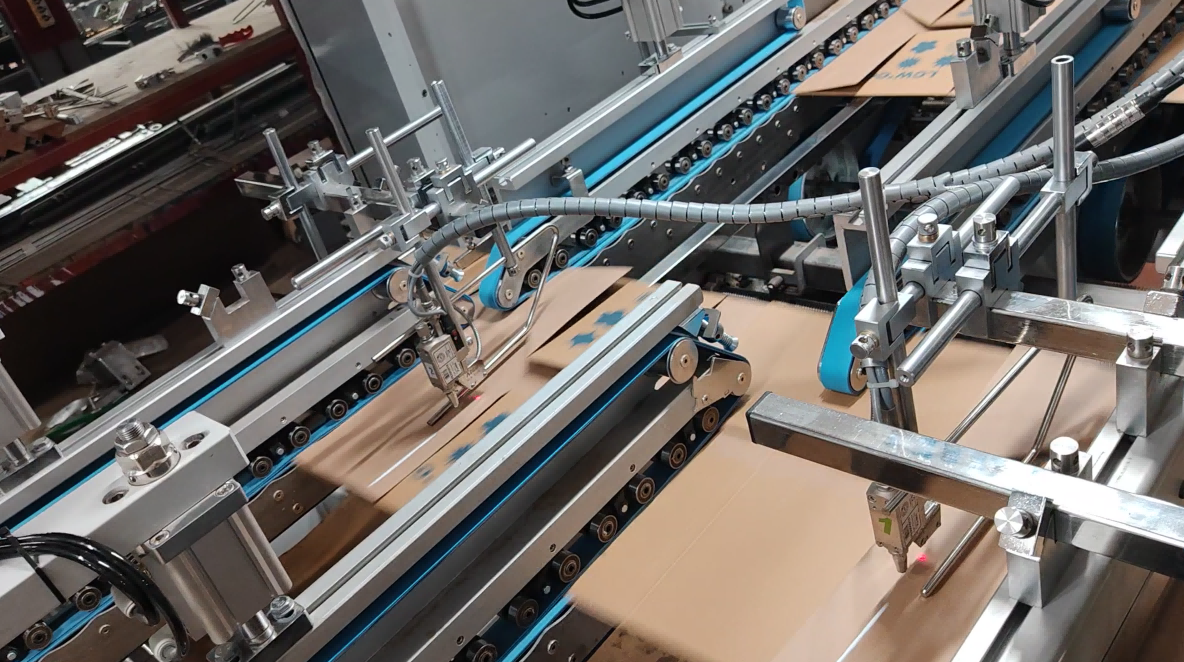 Estudo de caso: Sistema de pulverização de cola fria instalado em uma linha Flexo Folder Gluer